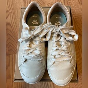 Dr. Scholl’s Women’s Time Off Platform Sneaker Champagne Beige 7.5M